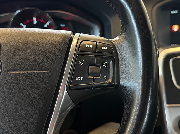 Volvo V60 22 of 30