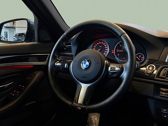 BMW 520d 14 of 30