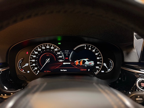 BMW 530e 20 of 30