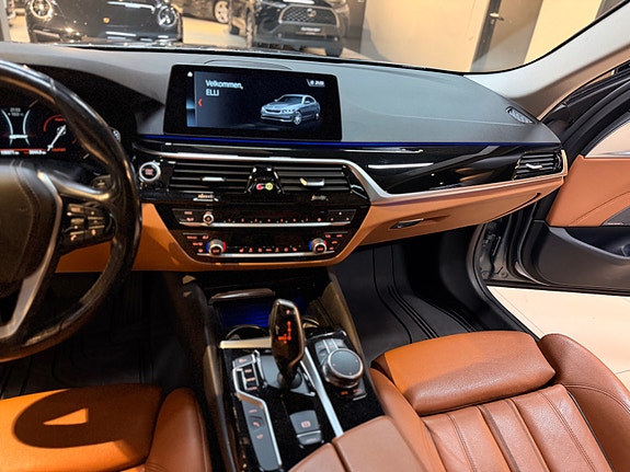 BMW 530e 18 of 30