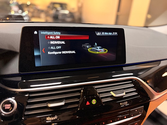 BMW 530e 25 of 30