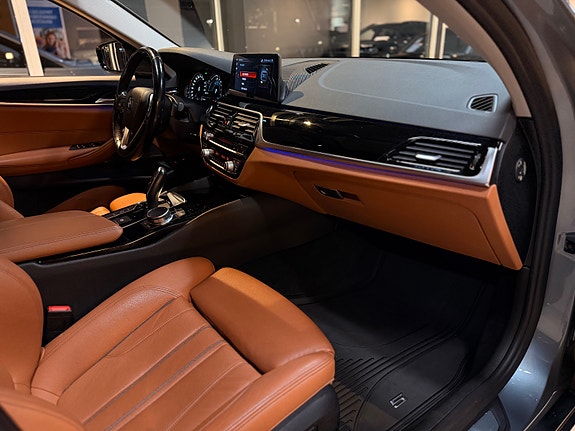 BMW 530e 14 of 30