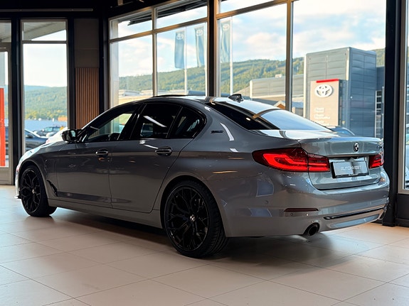 BMW 530e 7 of 30