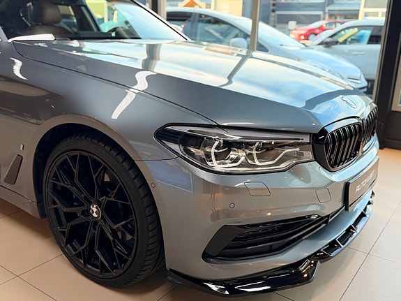 BMW 530e 12 of 30