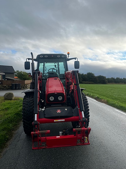 Massey Ferguson 6455 Dyna 6 3 of 18