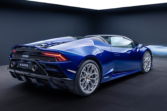 Lamborghini Huracan Spyder 7 of 30