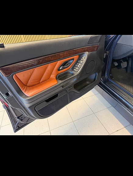 BMW 728i 8 of 16