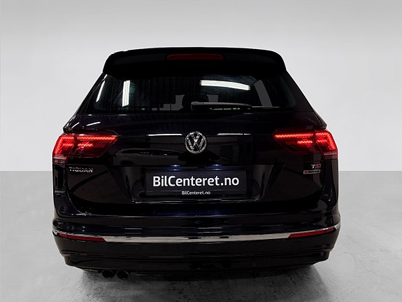 Volkswagen Tiguan 5 of 30
