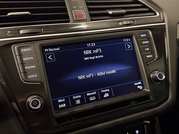 Volkswagen Tiguan 19 of 30