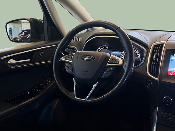 Ford S-MAX 15 of 30