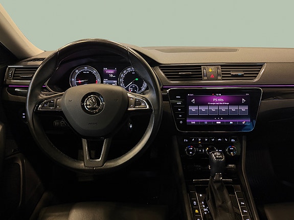 Skoda Superb 19 of 30