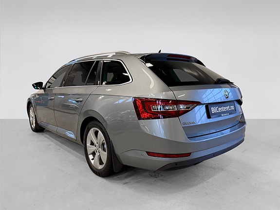 Skoda Superb 6 of 30