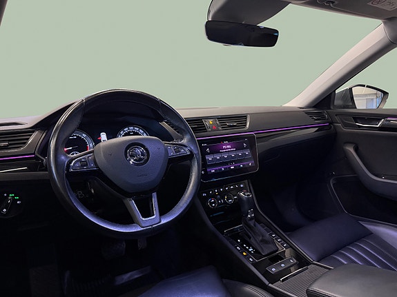 Skoda Superb 18 of 30