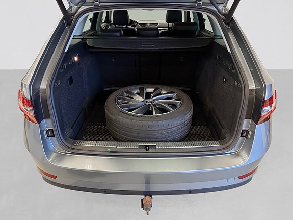 Skoda Superb 10 of 30