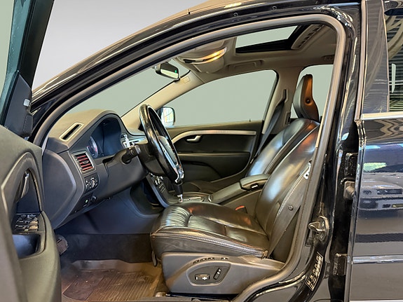 Volvo XC70 20 of 30