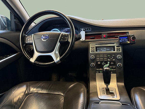 Volvo XC70 25 of 30