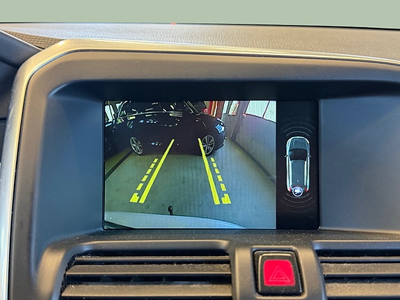 Volvo XC60 18 of 30