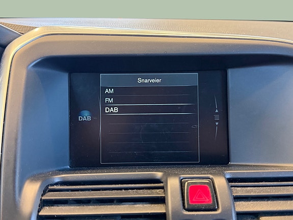 Volvo XC60 21 of 30