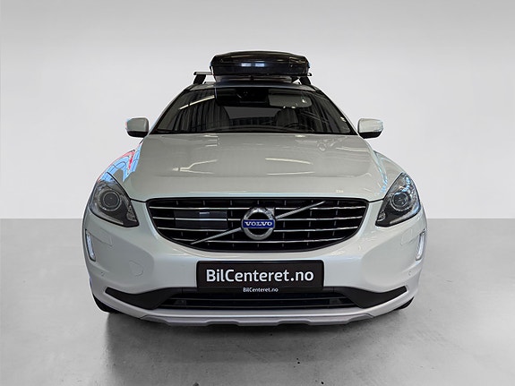 Volvo XC60 2 of 30