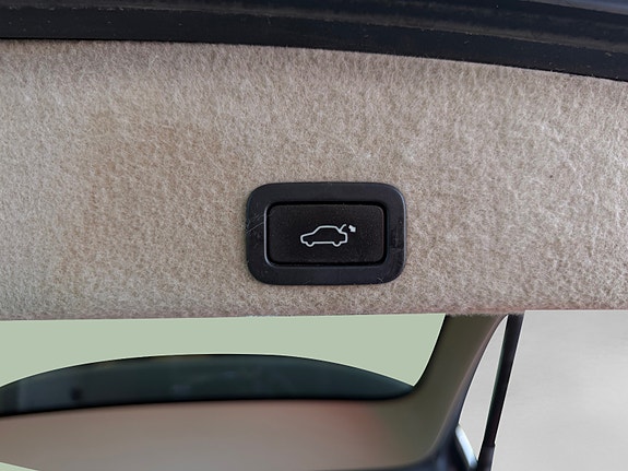 Volvo XC60 25 of 30