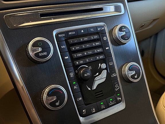 Volvo XC60 24 of 30