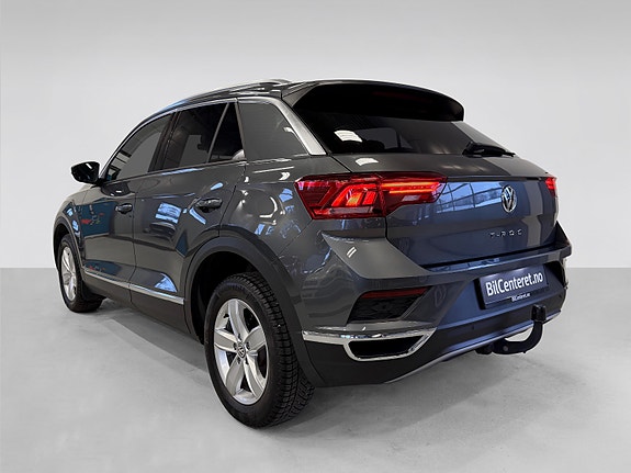 Volkswagen T-Roc 6 of 30