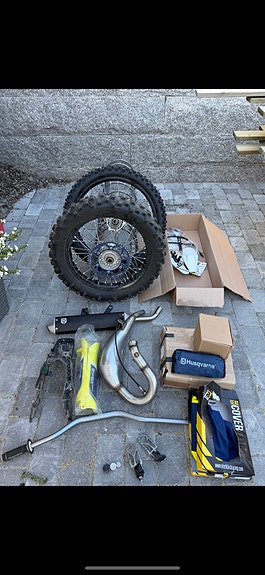 Husqvarna TE 300i 10 of 10