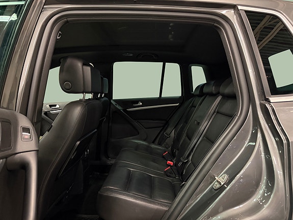 Volkswagen Tiguan 11 of 30