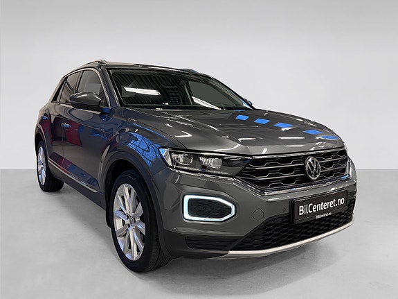 Volkswagen T-Roc 3 of 30
