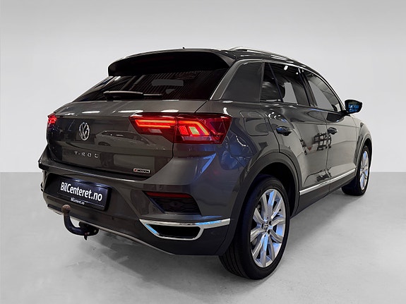 Volkswagen T-Roc 4 of 30