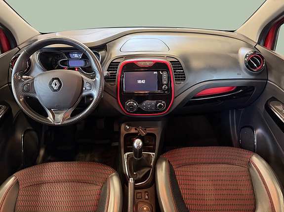 Renault Captur 15 of 26