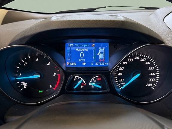 Ford Kuga 25 of 29