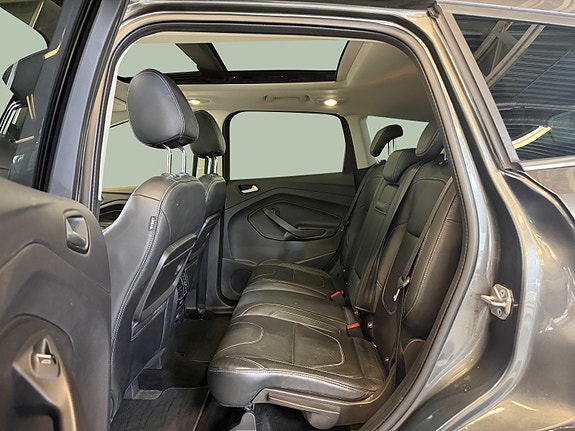 Ford Kuga 11 of 29