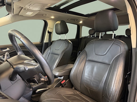 Ford Kuga 10 of 29