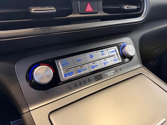 Hyundai Kona 21 of 30