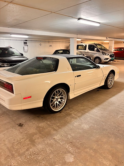 Pontiac Trans Am 19 of 20