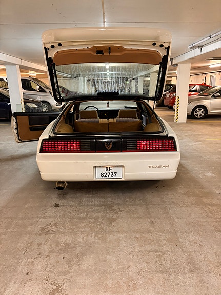 Pontiac Trans Am 17 of 20