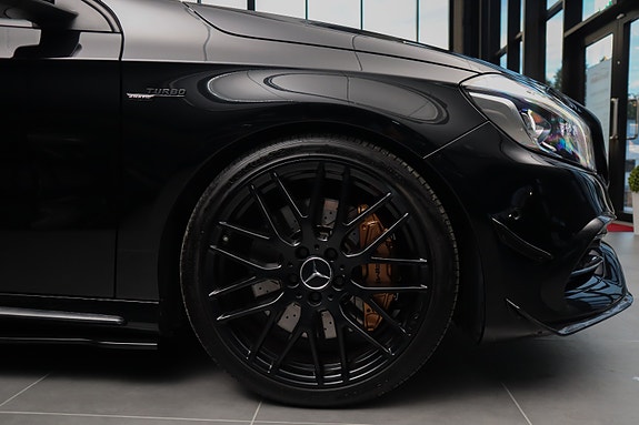 Mercedes-Benz A45 7 of 30