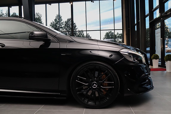 Mercedes-Benz A45 29 of 30