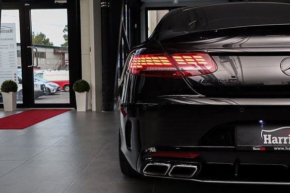 Mercedes-Benz S63 14 of 30