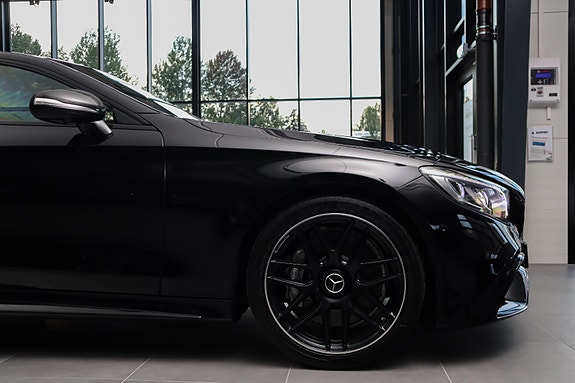 Mercedes-Benz S63 28 of 30