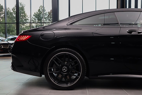 Mercedes-Benz S63 26 of 30