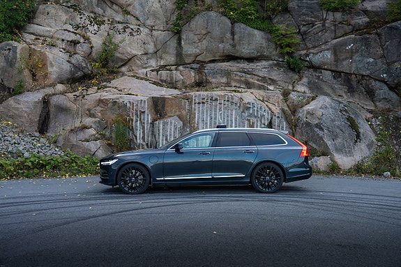 Volvo V90 4 of 30