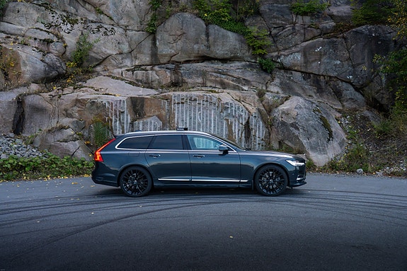 Volvo V90 3 of 30