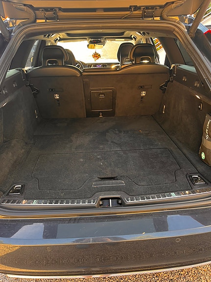 Volvo V90 26 of 30