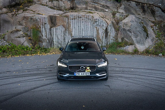 Volvo V90 2 of 30