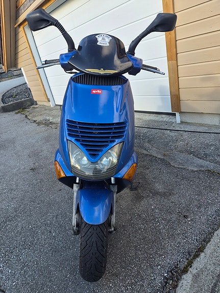 Aprilia Leonardo 125 3 of 10
