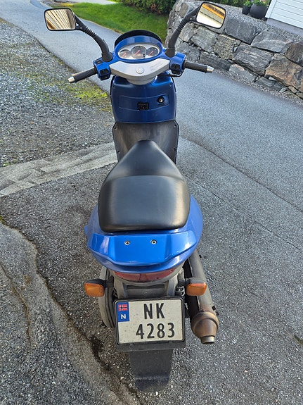 Aprilia Leonardo 125 4 of 10