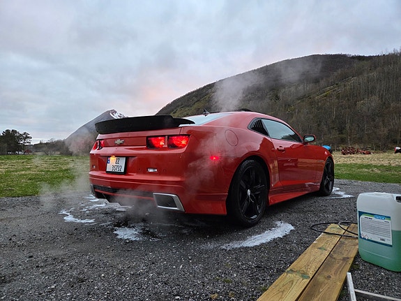 Chevrolet Camaro 15 of 21