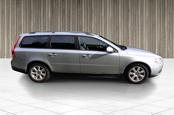 Volvo V70 6 of 30